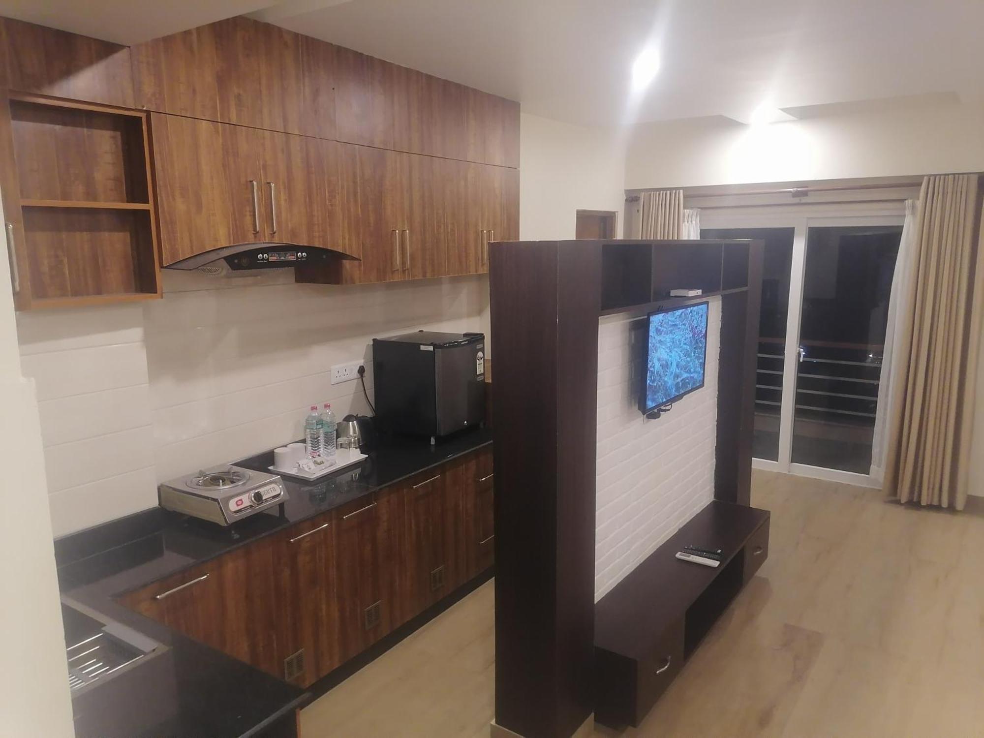 Urban Boutique Hotel Pokhara Extérieur photo